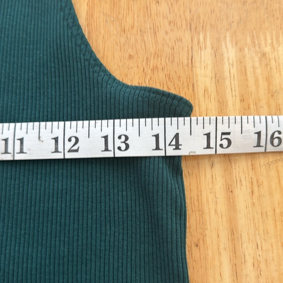 Express One Eleven Ribbed Green V Neck Tank Top Size Large - Picture 7 of 8